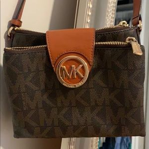 Michael Kors crossbody with adjustable straps